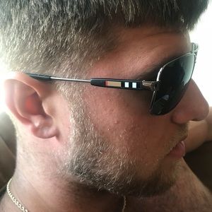 Burberry Men’s Polarized Sun Glasses